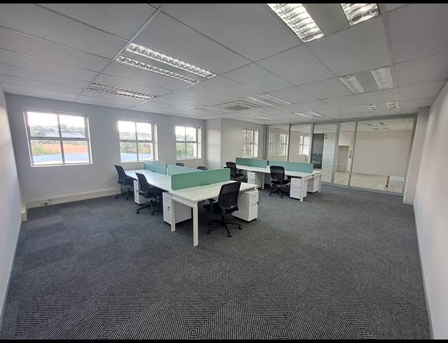383M² OFFICE TO LET IN HYDE PARK